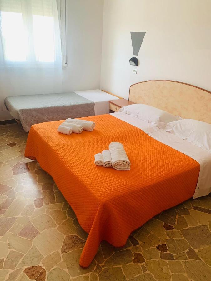 Hotel Ariosto Rimini Kültér fotó