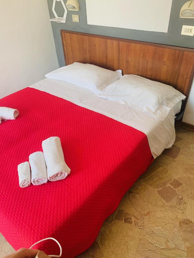 Hotel Ariosto Rimini Kültér fotó