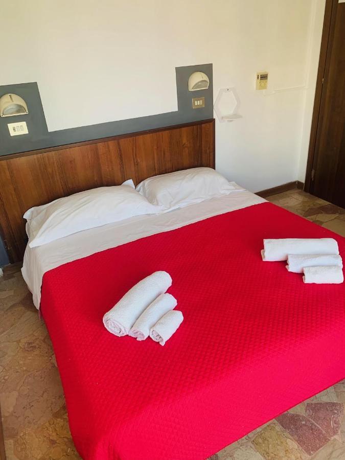 Hotel Ariosto Rimini Kültér fotó