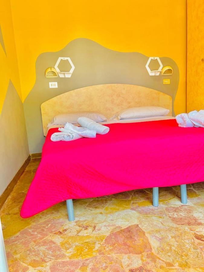 Hotel Ariosto Rimini Kültér fotó